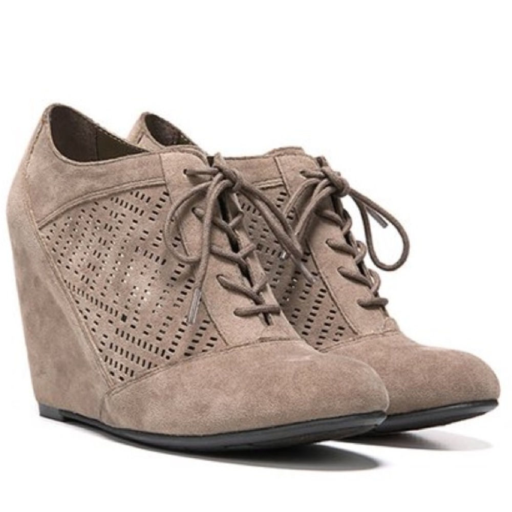 Adorable wedge booties